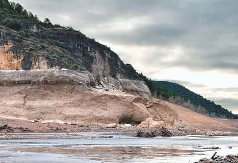XII Jornadas de Derecho de Aguas. Sequía e inundaciones como fenómenos hidrológicos extremos