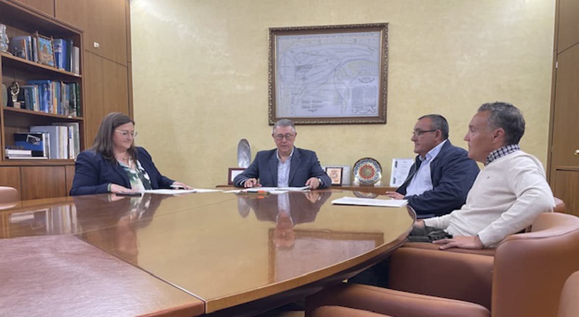 El presidente de la CHS se reúne con representantes de la Comunidad de Regantes de Águilas