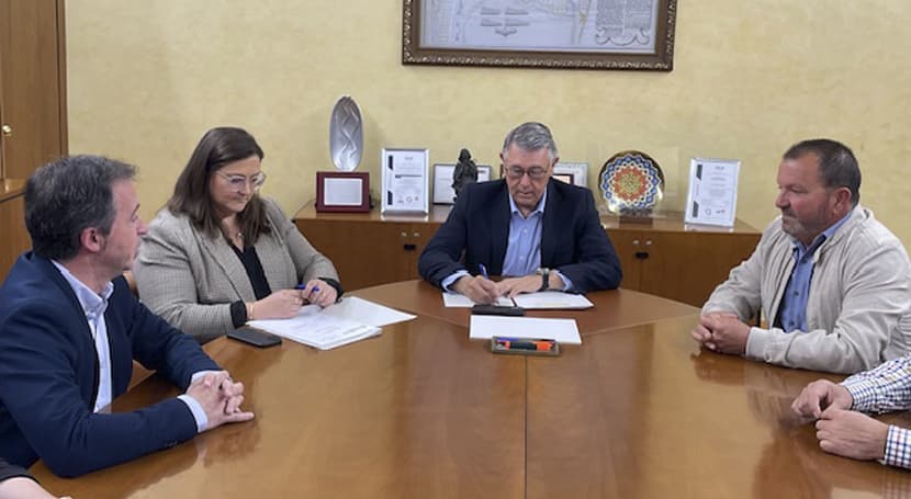 El presidente de la CHS mantiene una reunión de trabajo con el alcalde de Aledo