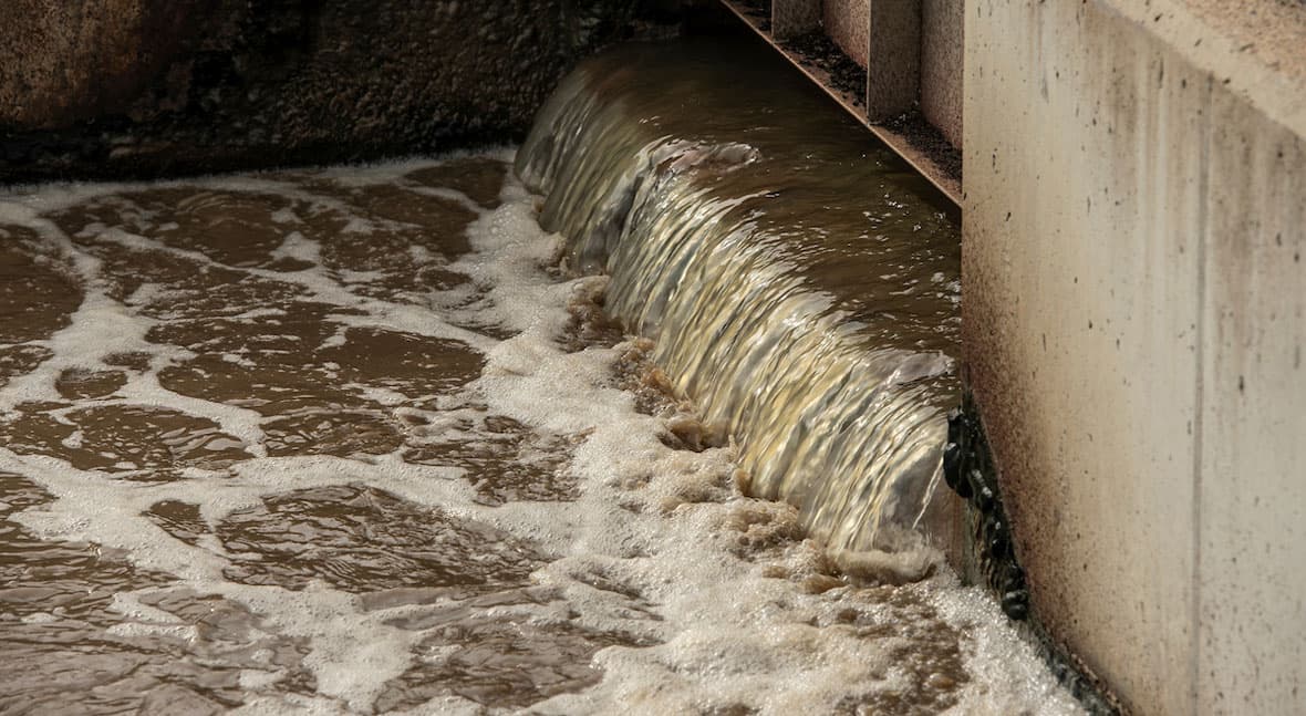 PFAS agua: qué hay que medir, cuánto cuesta y qué ocurre si resultados fallan